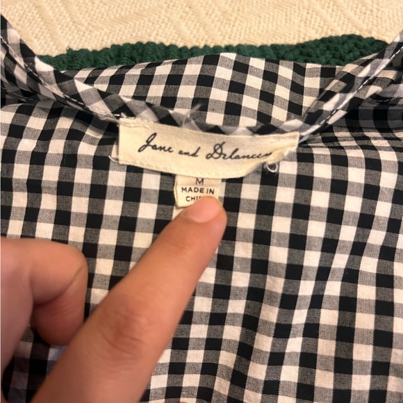Jane and Delancey Checkered Top, size Medium - Picture 6 of 6